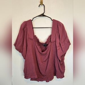 289. Torrid Women's Mauve Top